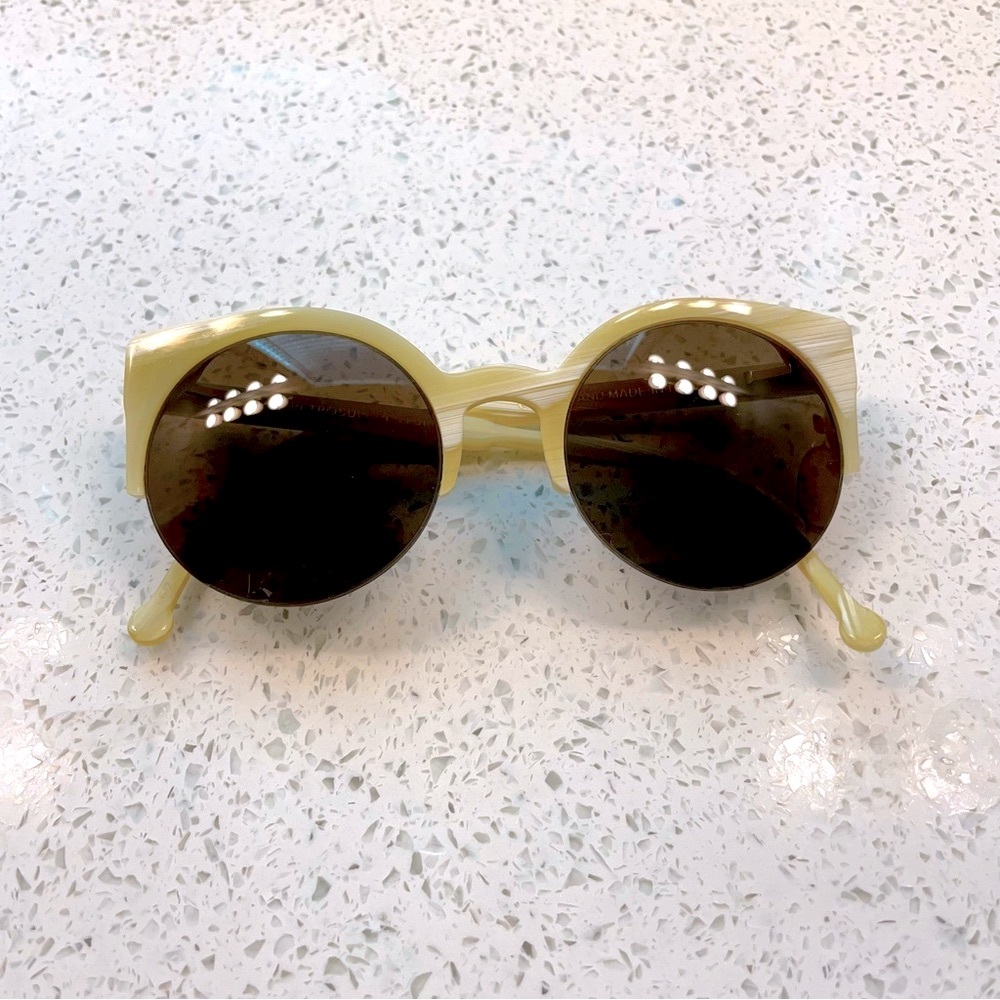 Restrosuperfuture cream acetate 🕶️